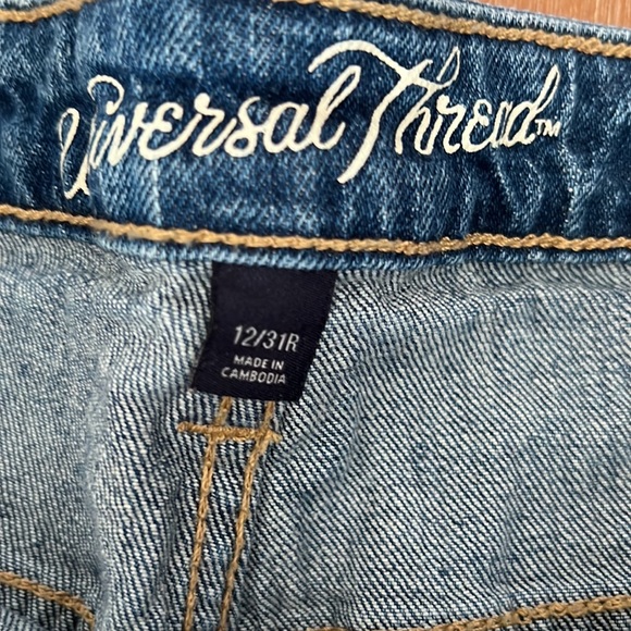 Universal thread jeans. Size 12. EUC - Picture 3 of 6